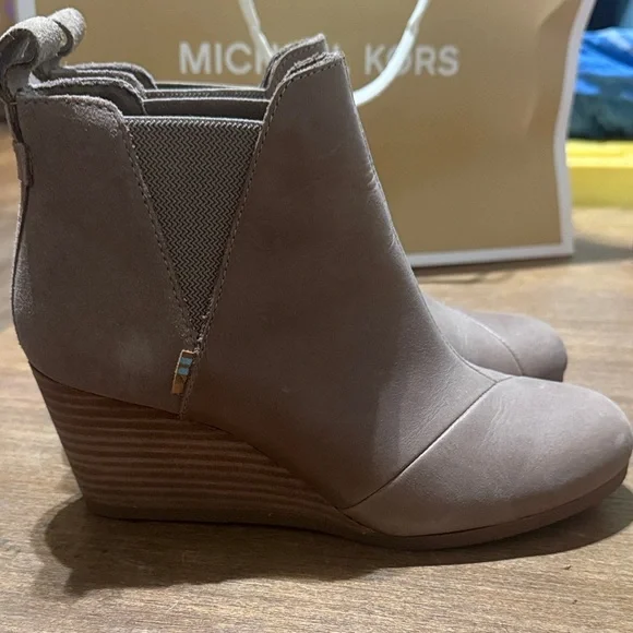 Toms Brown Wedge Ankle Boots - Picture 4 of 7